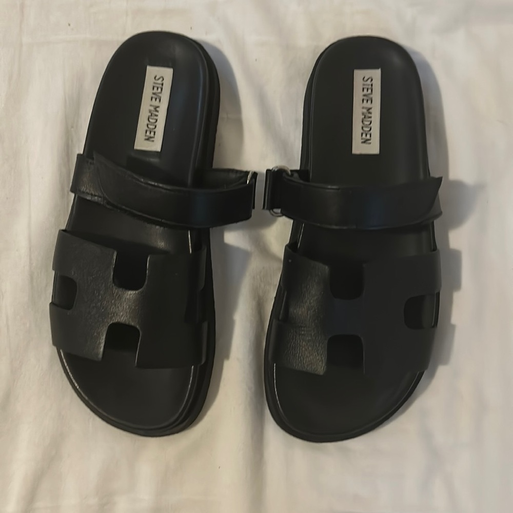 Steve Madden Mayven Black leather sandals